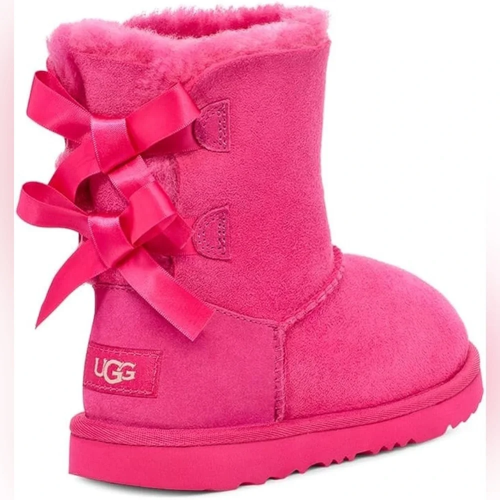 UGG Bailey Bow II Raspberry Pink Shearling Boots Kids Girl Size 4 USED CONDITION
